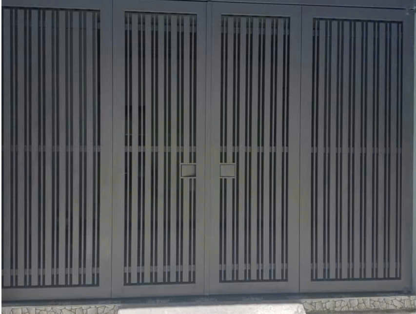 Cửa cổng sắt 4 cánh nan dọc xám ghi