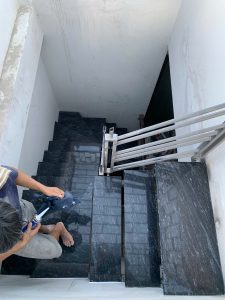 Lan can cầu thang inox hiện đại